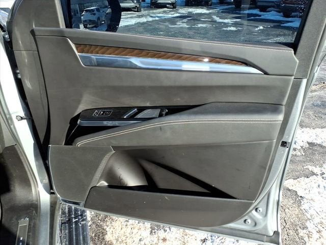 2025 Cadillac Escalade Sport Platinum