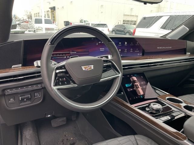 2025 Cadillac Escalade Sport Platinum