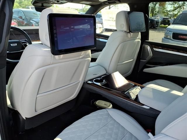 2026 Cadillac Escalade ESV Platinum Luxury