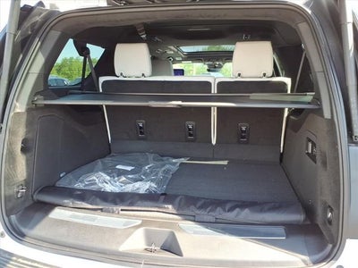 2026 Cadillac Escalade ESV Platinum Luxury