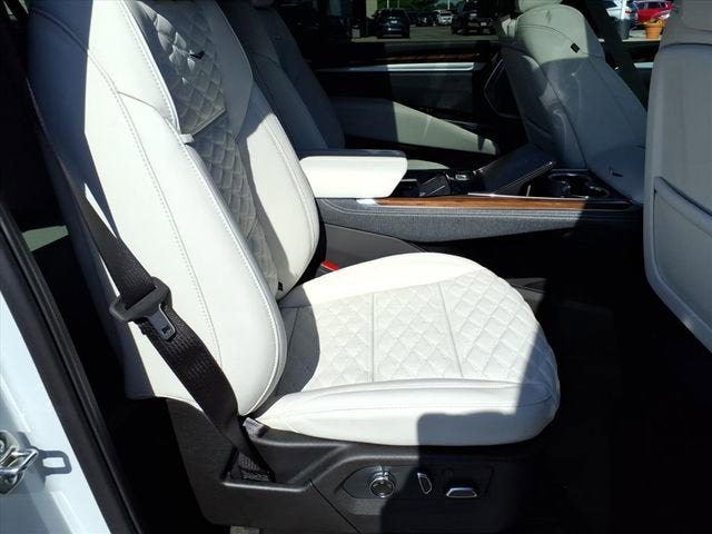 2026 Cadillac Escalade ESV Platinum Luxury