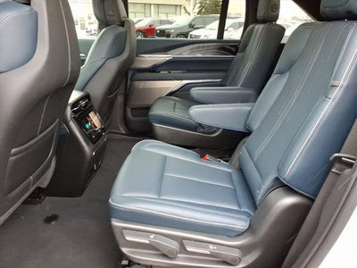 2025 Cadillac ESCALADE IQ Luxury 2