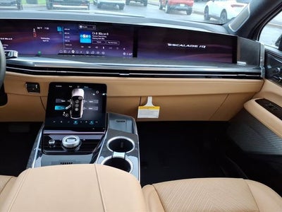 2025 Cadillac ESCALADE IQ Sport 2