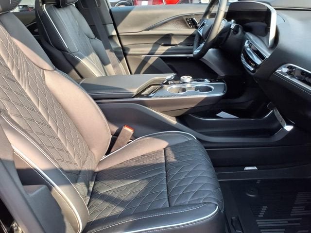 2026 Cadillac LYRIQ V-Series Premium