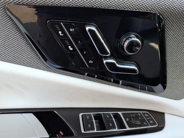 2027 Cadillac OPTIQ Luxury