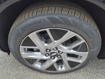 2025 Cadillac OPTIQ Luxury 1