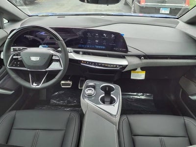 2025 Cadillac OPTIQ Luxury 1