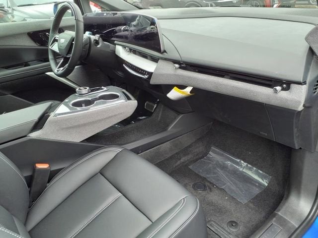 2025 Cadillac OPTIQ Luxury 1