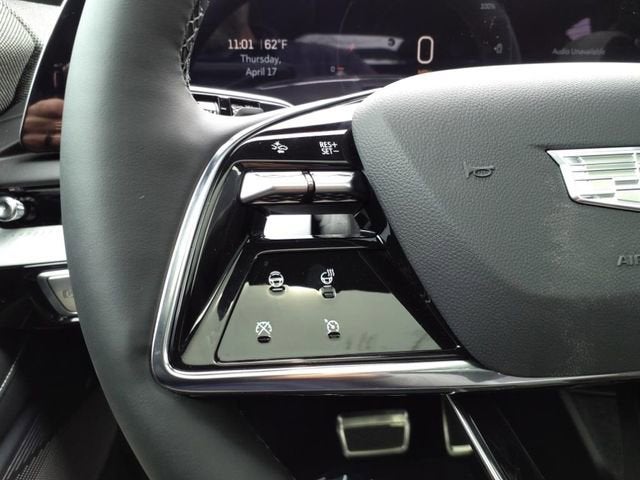 2025 Cadillac OPTIQ Luxury 1