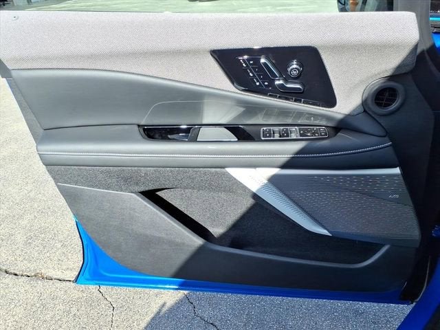 2026 Cadillac OPTIQ Premium Luxury