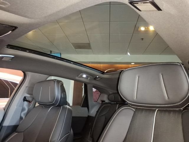 2025 Cadillac OPTIQ Sport 2 - Photo 12