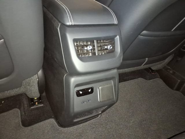 2025 Cadillac OPTIQ Sport 2 - Photo 14