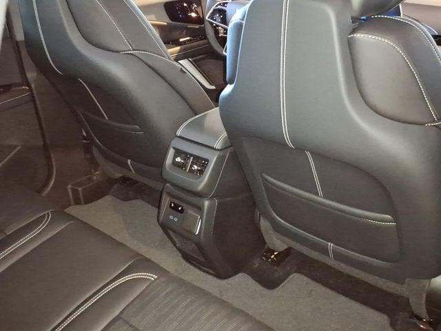 2025 Cadillac OPTIQ Sport 2 - Photo 22
