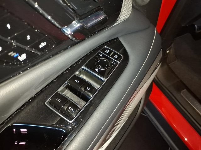 2025 Cadillac OPTIQ Sport 2 - Photo 29