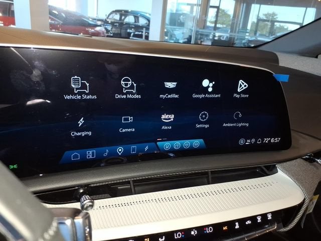 2025 Cadillac OPTIQ Sport 2 - Photo 31