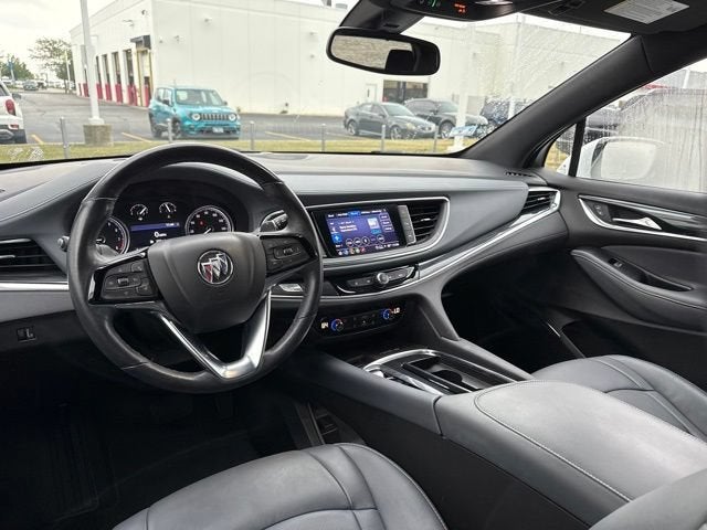 2022 Buick Enclave Essence