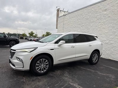 2022 Buick Enclave Essence