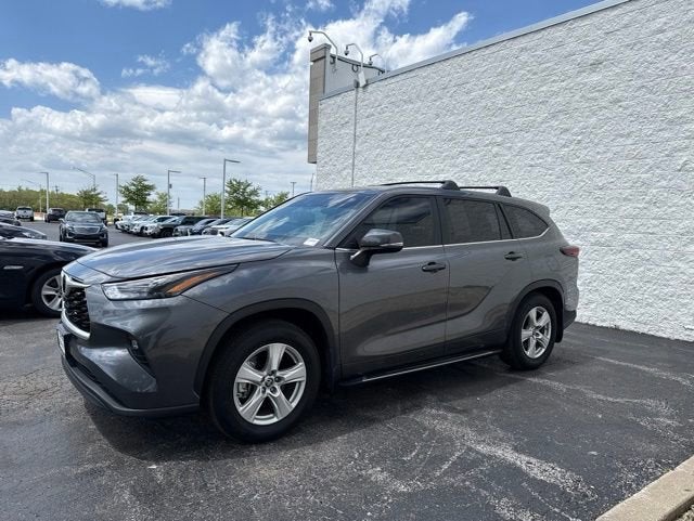 2024 Toyota Highlander LE