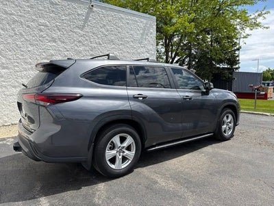2024 Toyota Highlander LE