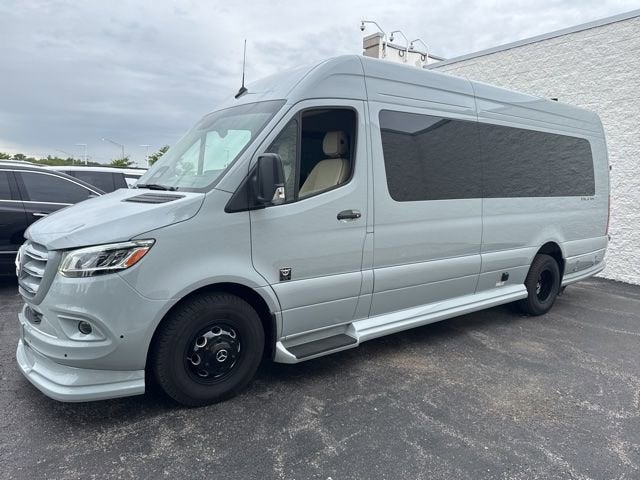 2025 Mercedes-Benz Sprinter Cargo Van 907 (VS30)