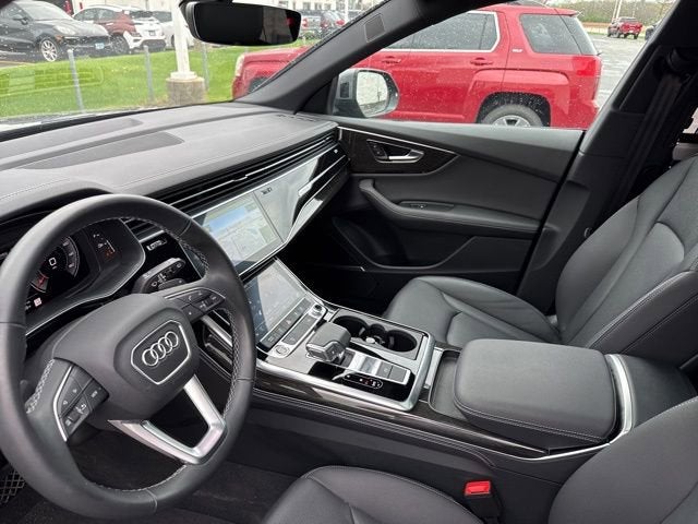 2024 Audi Q8 Premium Plus