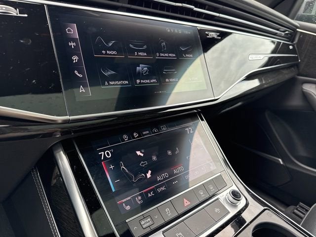 2024 Audi Q8 Premium Plus