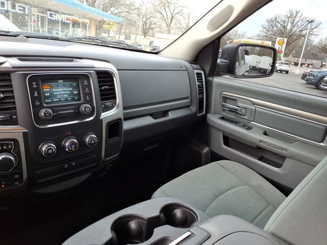 2016 RAM 1500 SLT
