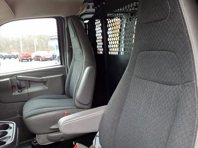 2022 Chevrolet Express Cargo 2500 WT