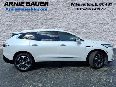 2022 Buick Enclave Essence