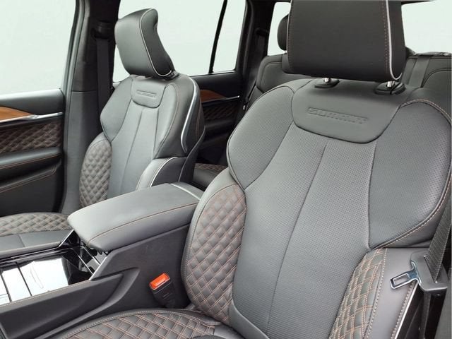 2026 Jeep Grand Cherokee Summit 4x4