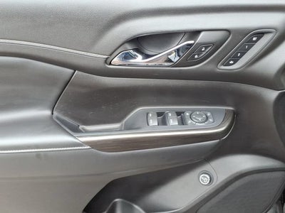 2022 GMC Acadia SLT