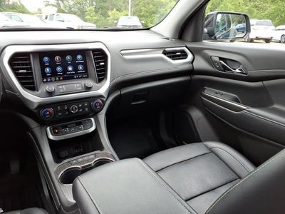 2022 GMC Acadia SLT