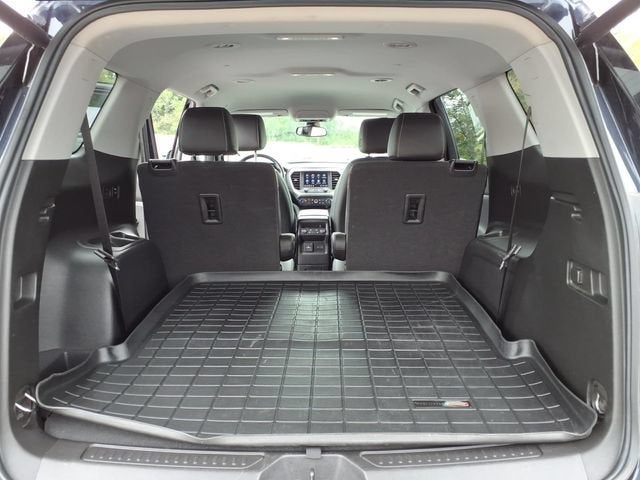 2022 GMC Acadia SLT