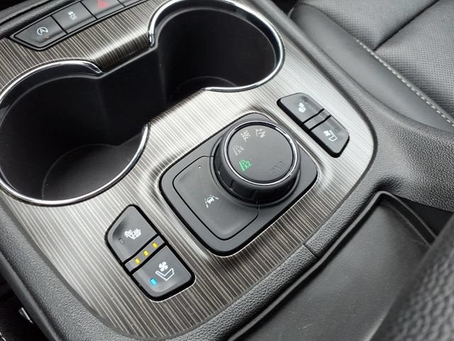 2022 GMC Acadia SLT