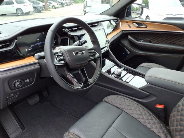 2026 Jeep Grand Cherokee Summit 4x4
